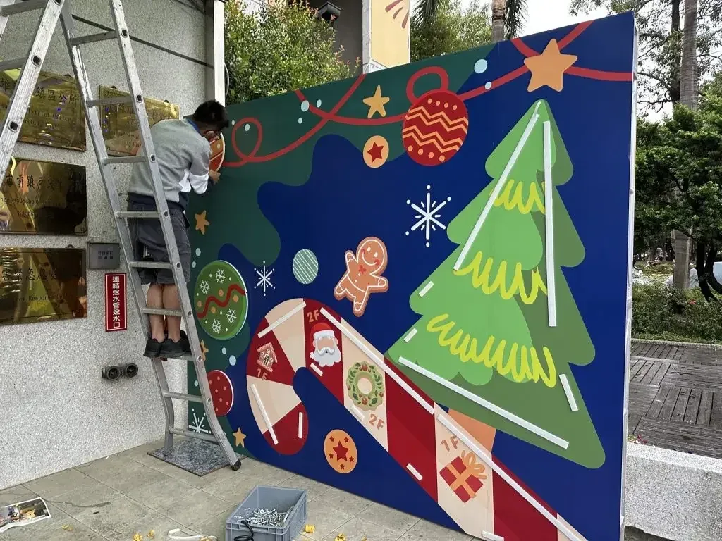 聖誕節拍照背板與節慶佈置，聖誕節佈置、聖誕背板、拍照打卡牆，都市彩繪案例