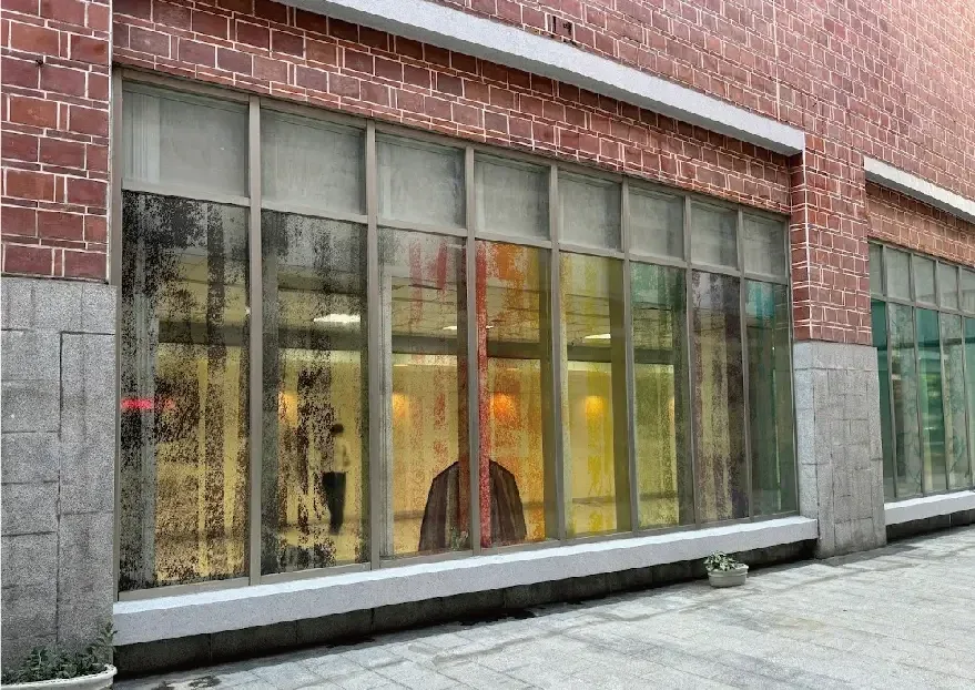 玻璃貼作品案例，玻璃貼、櫥窗貼圖、店面門面，都市彩繪案例