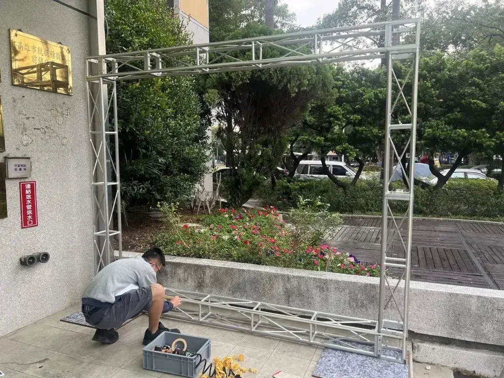TRUSS 安裝與聖誕節活動結構，TRUSS 安裝、聖誕節佈置、活動結構，都市彩繪案例